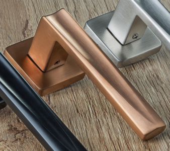 Okov za vrata ROSTEX EMONT/H s klinovima (TI - BAKRENI MAT)